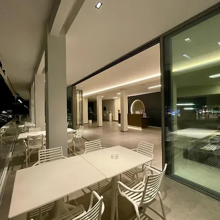Hotel Cristallo 4*